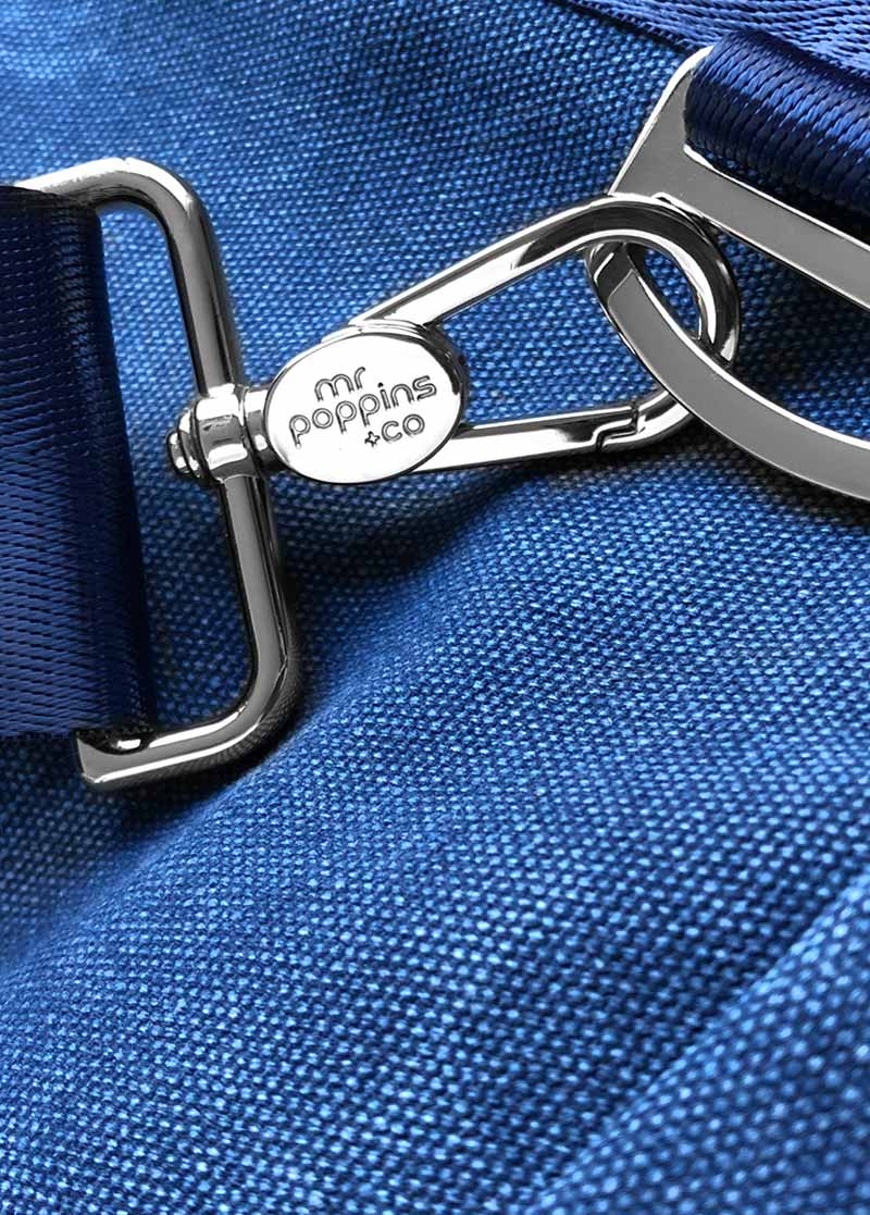 close up of chrome plated clasps of the Kahoots Leisure Bag embossed with our logo
