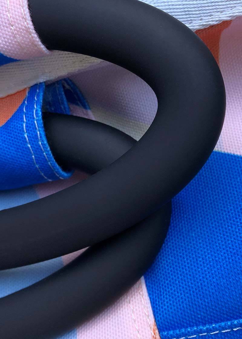 close up of satin touch handles of the Kahoots Leisure Bag