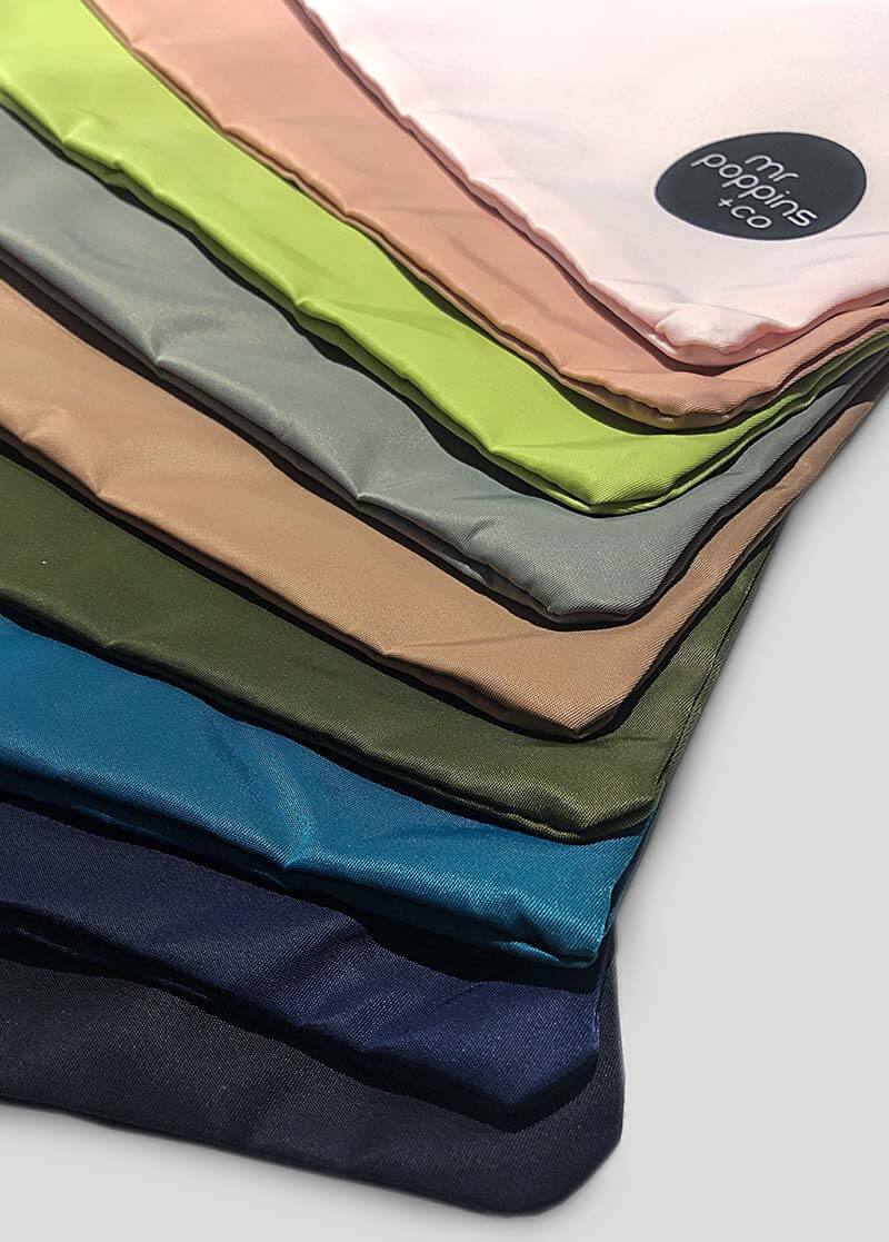 multicoloured wet bag / packing cells